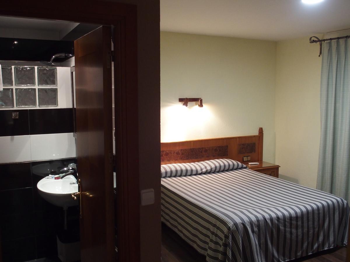 Hotel El Tablazo บีญัลบา เด ลาเซียร์รา ภายนอก รูปภาพ
